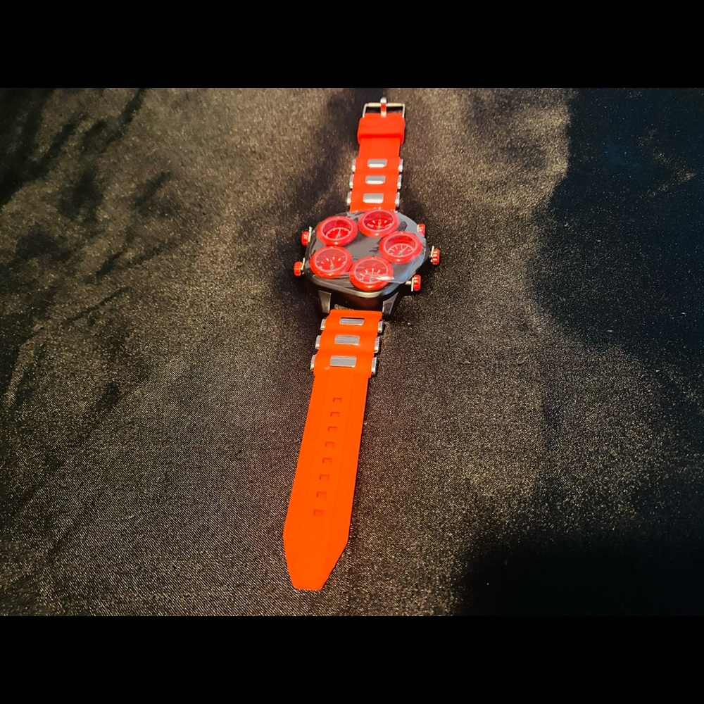 Men’s watch!